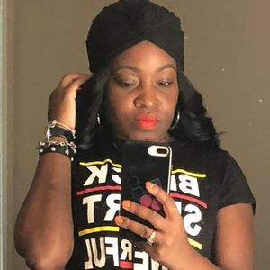 Meet your Posher, Crystal